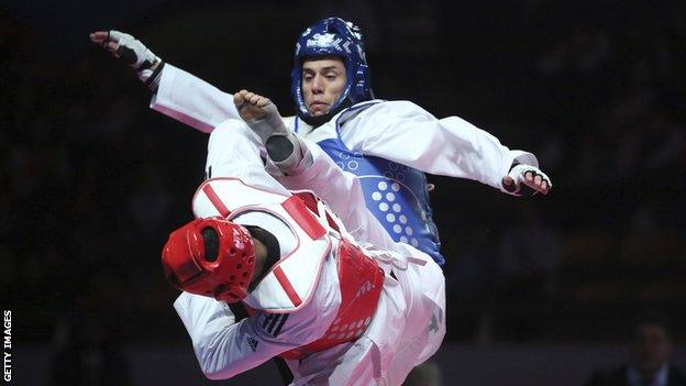 Steven Lopez fighting at the Rio 2016 Games