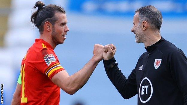 Gareth Bale (left) with Ryan Giggs