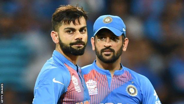 India players Virat Kohli (left) and MS Dhoni