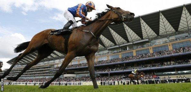 Ryan Moore, nearest on Found, is just pipped by My Dream Boat on the far side