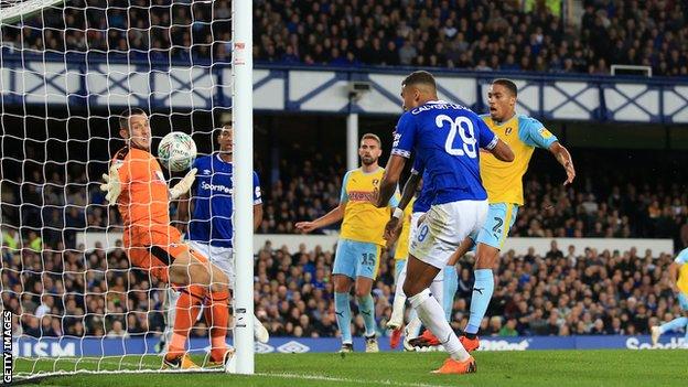 Dominic Calvert-Lewin scores for Everton