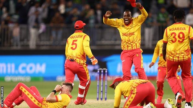 Zimbabwe celebrate beating Pakistan at the T20 World Cup