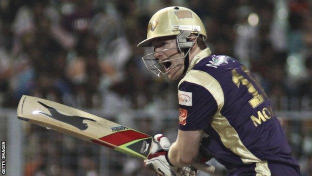 Eoin Morgan in IPL action