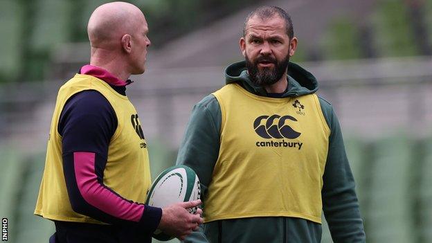 Farrell talks to Ireland's forwards coach Paul O'Connell during Ireland training on Friday at the Aviva Stadium