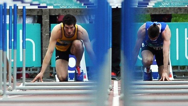 Ben Reynolds (left) on the start line in Dublin on Sunday