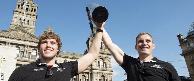 Jonny Gray, Al Kellock