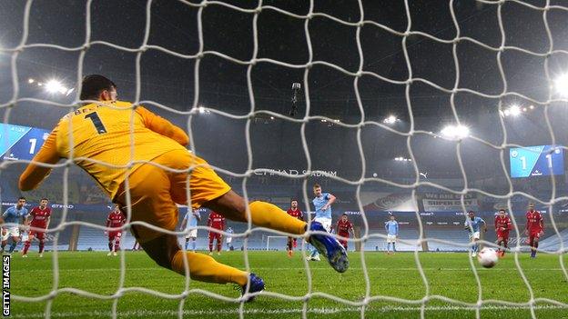 Kevin de Bruyne misses a penalty against Liverpool