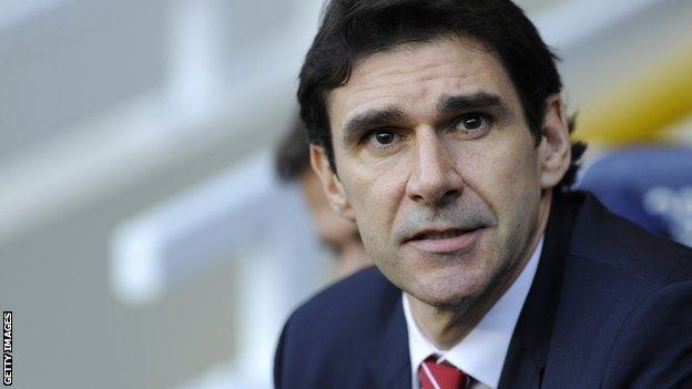 Aitor Karanka in the dugout for Nottingham Forest