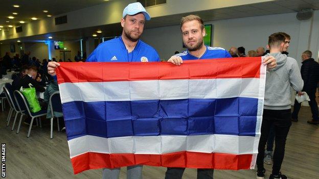 Leicester fans with the Thailand flag