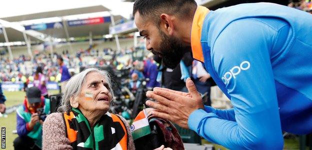 Charulata Patel meets Virat Kohli