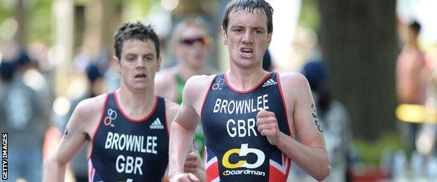 Jonny and Alistair Brownlee compete in the Japanese Triathlon