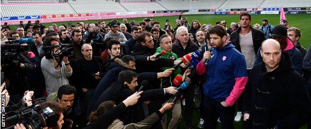 Demonstration at Stade Francais