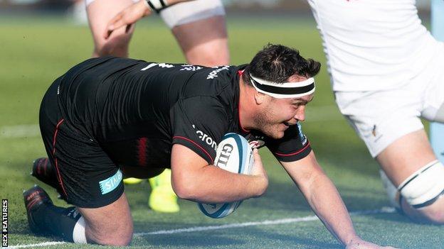 Jamie George scores Saracens' first try.