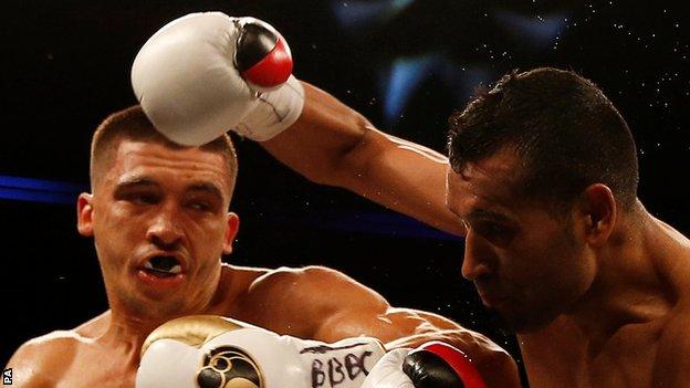 Lee Selby and Jonathan Victor Barros