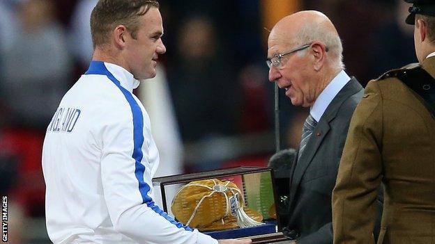 Wayne Rooney and Bobby Charlton