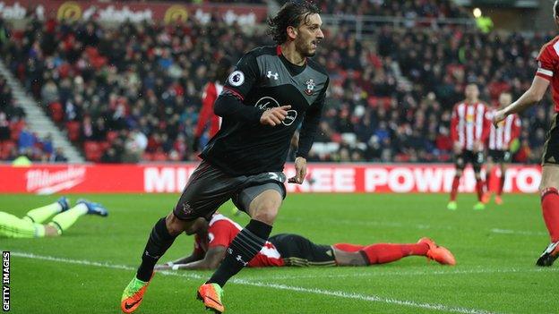 Southampton's Manolo Gabbiadini celebrates scoring against Sunderland