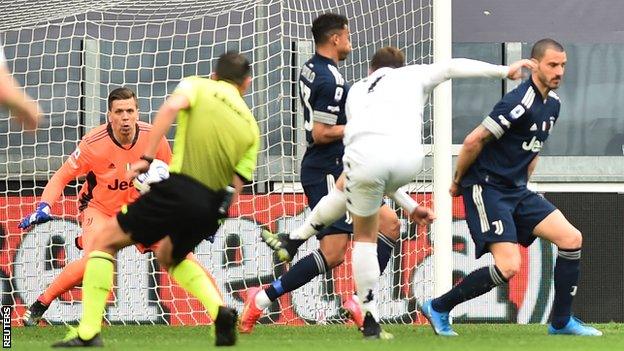 Benevento's Adolfo Gaich scores against Juventus