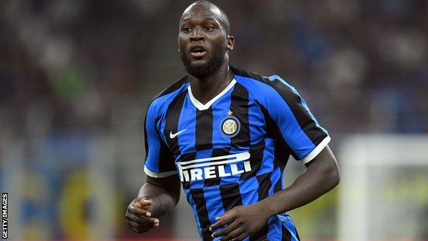 Romelu Lukaku playing for Inter Milan