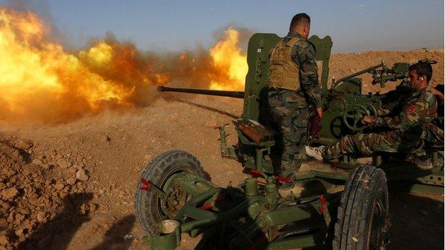 Peshmergas outside Mosul