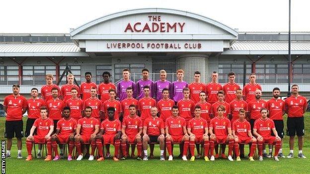 Liverpool Under-18s team photograph in 2014