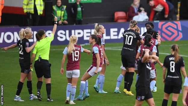 West Ham v Aston Villa red card