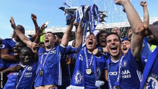 Chelsea celebrate winning the Premier League