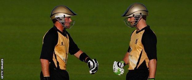 Ian Bell (left) and Jim Troughton were Warwickshire team-mates from 2002 until the new Bears coach's retirement in 2014