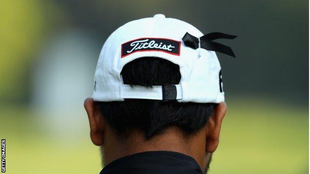 India's Gaganjeet Bhullar wore a black ribbon in memory of caddie Maximilian Zechmann during the first round of the European Tour's Hong Kong Open