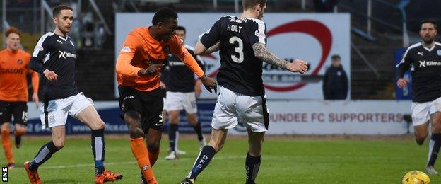 Edward Ofere scores for Dundee United