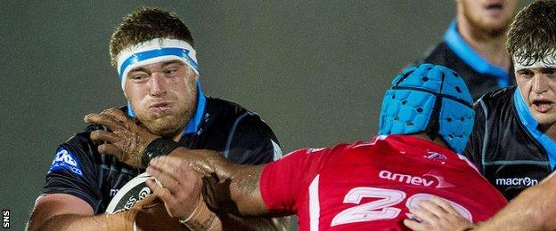 Alex Allan in action for Glasgow Warriors