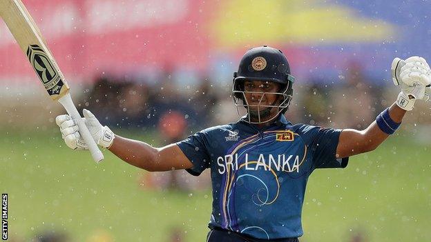 Chamari Atapattu celebrates making 50