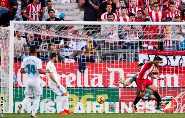 Portu scores for Girona