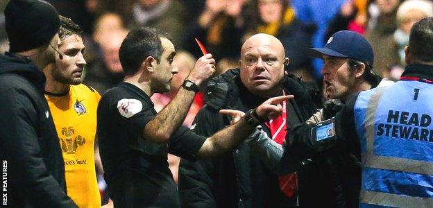 Referee Paul Marsden sends off Fleetwood boss Joey Barton