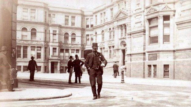 Cardiff's Coal Exchange (courtesy of Cardiff Libraries)