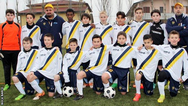 Amad Diallo in a Boca Barco team picture