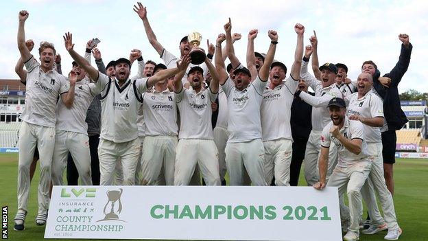 Warwickshire celebrate winning the County Championship