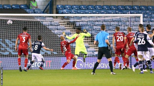 Shaun Williams headed Millwall into a 1-0 lead against Nottingham Forest