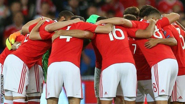 Wales huddle