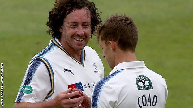 Ryan Sidebottom (left) and Ben Coad took 14 wickets between them in the match