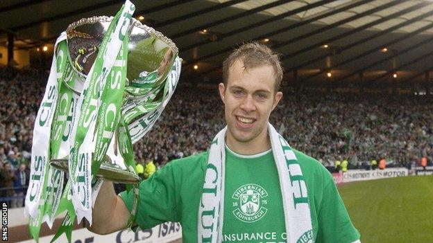 Steven Whittaker was a 2007 League Cup winner with Hibs