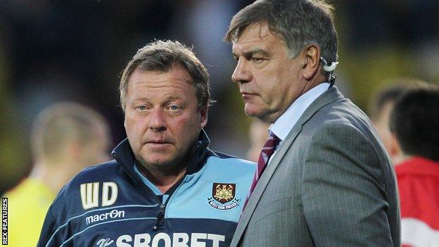 Wally Downes and Sam Allardyce on the sidelines at West Ham