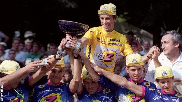 Greg Lemond wearing the yellow jersey