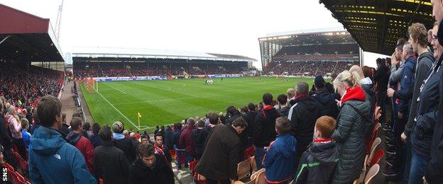 The fans at Pittodrie created a tremendous noise