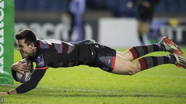 Blair Kinghorn dives over for Edinburgh's fifth try