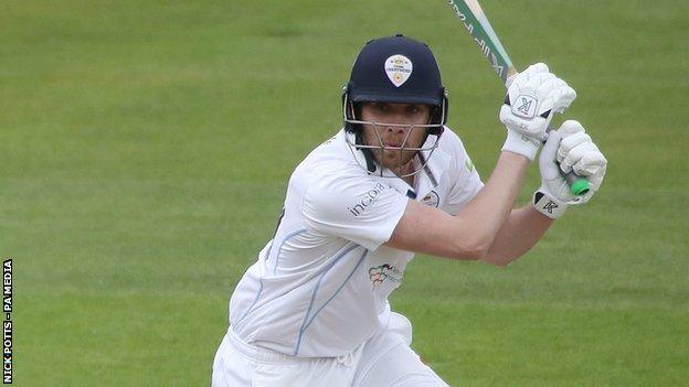 Matt Critchley's second half-century of the match helped Derbyshire stave off the possibility of defeat by Warwickshire at Edgbaston