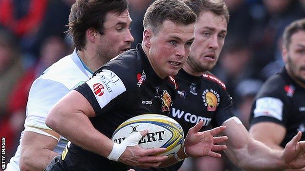 Joe Simmonds playing against Saracens