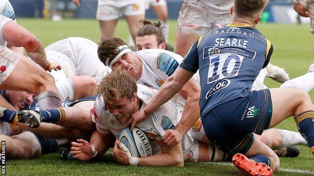 Jonny Gray scores for Exeter