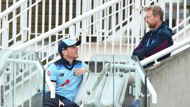 Eoin Morgan and Paul Collingwood