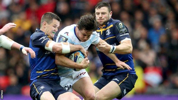 Johnny Sexton and Robbie Henshaw