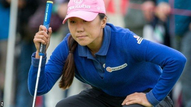 Kim In-kyung lines up a putt during her final round